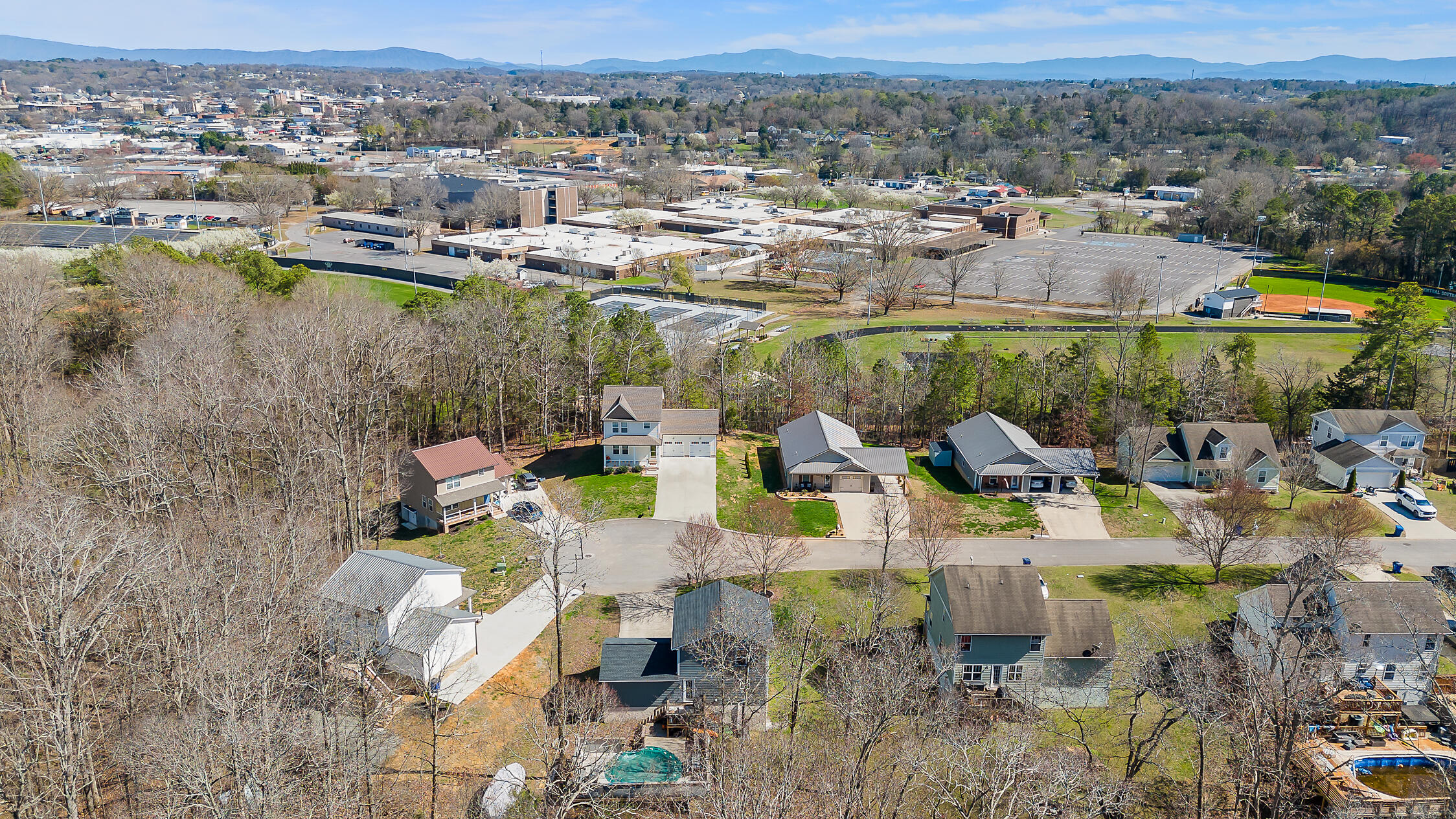 185 SW Silver Maple Circle