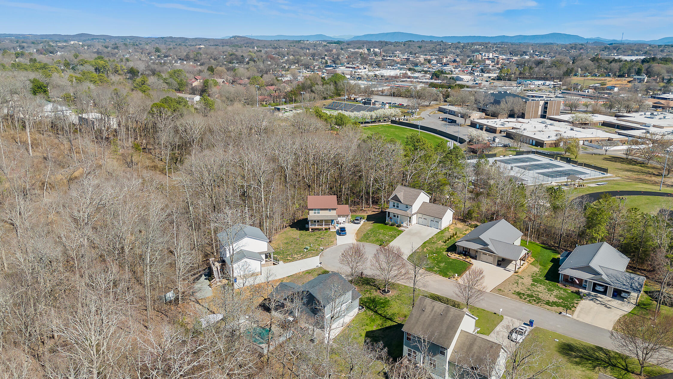 185 SW Silver Maple Circle