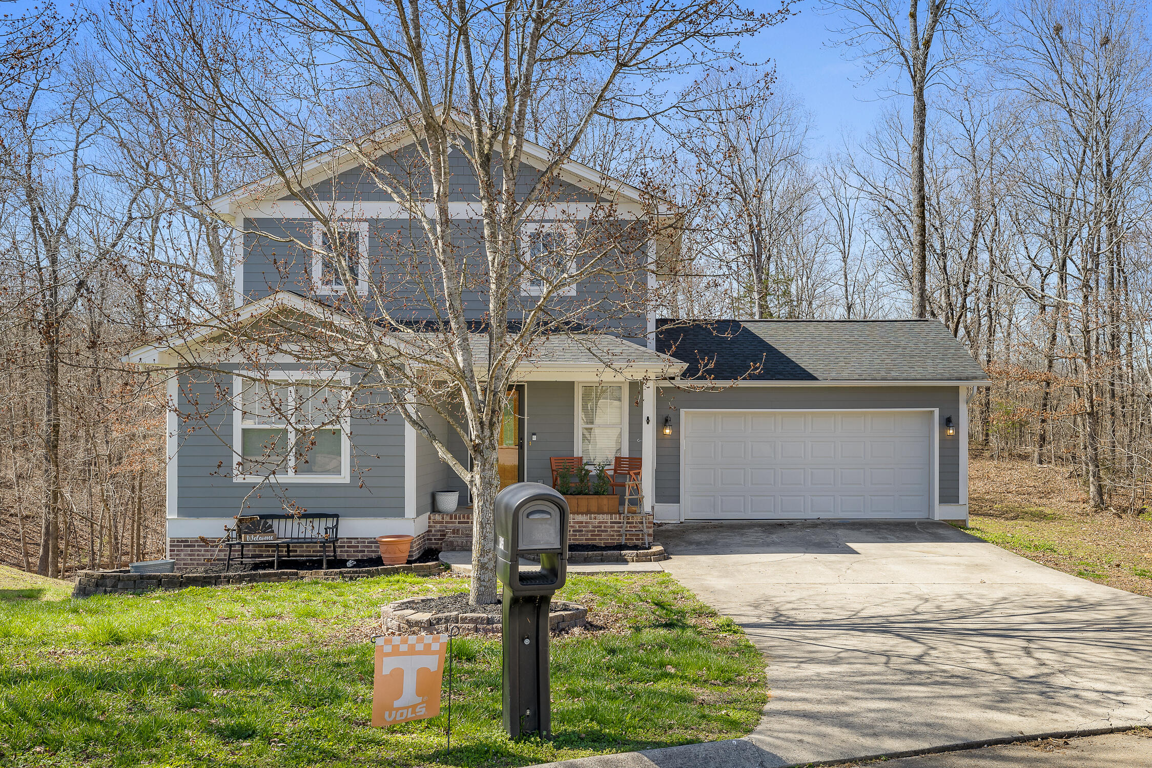 185 SW Silver Maple Circle