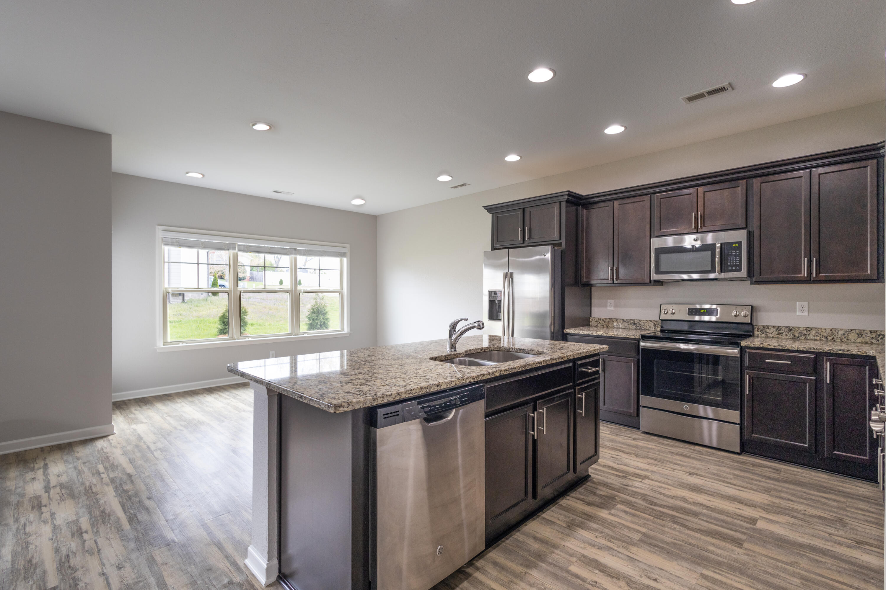 436 Quartz Drive