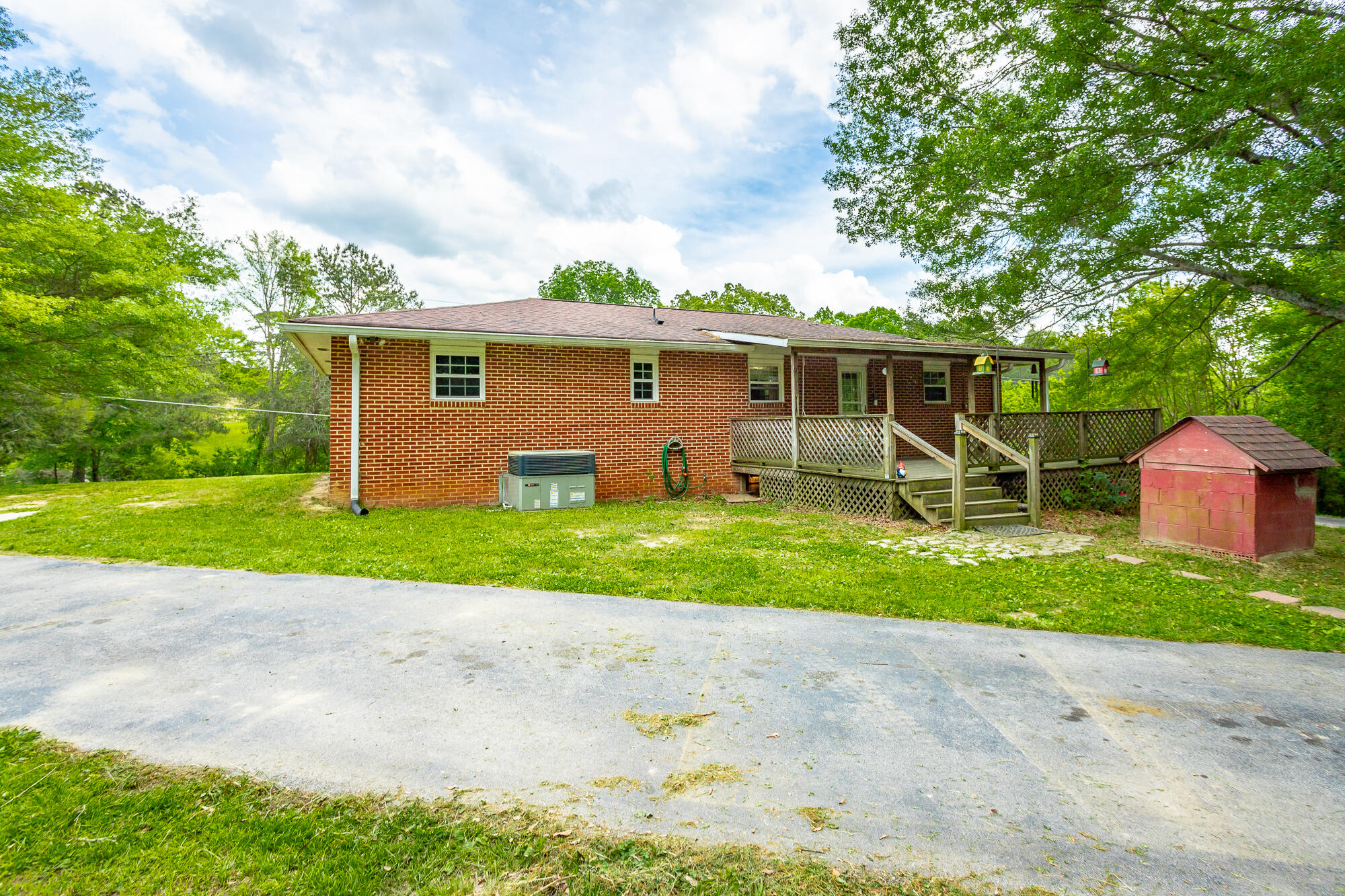 5948 Chamberlain Road, LaFayette