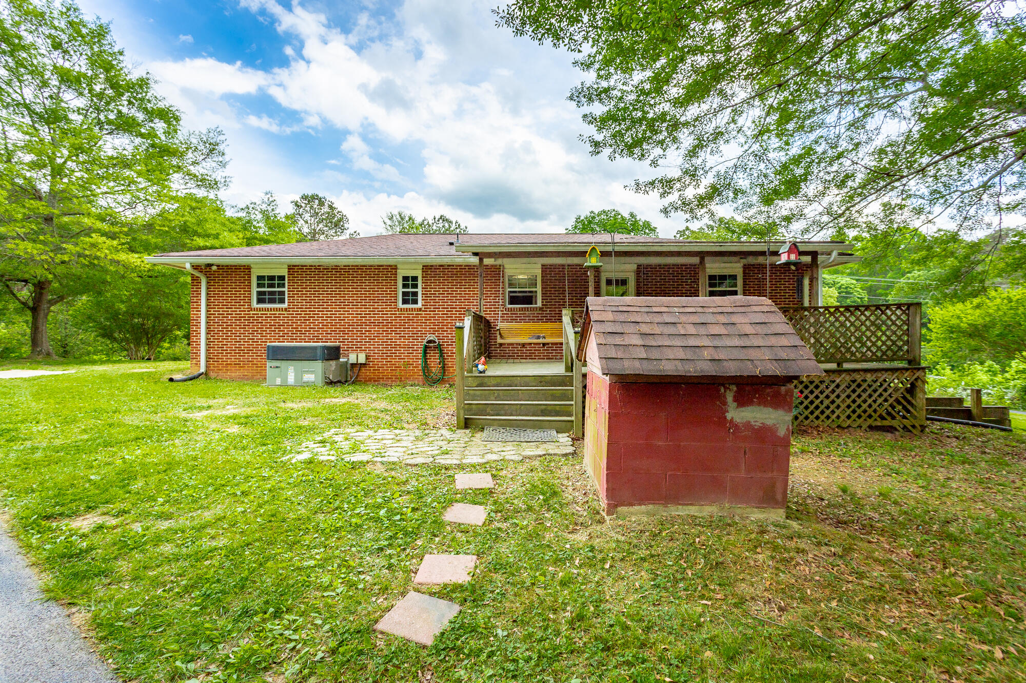 5948 Chamberlain Road, LaFayette