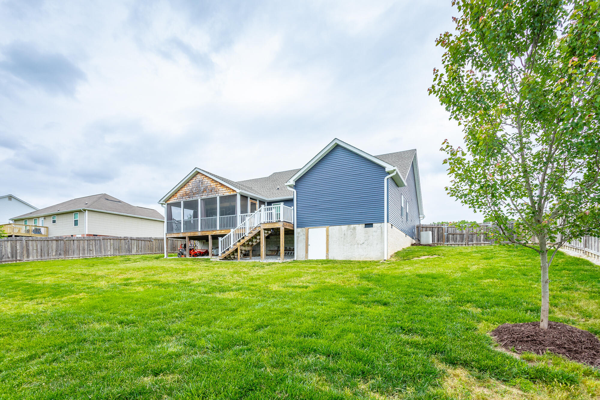 9767 Falcon Crest Drive