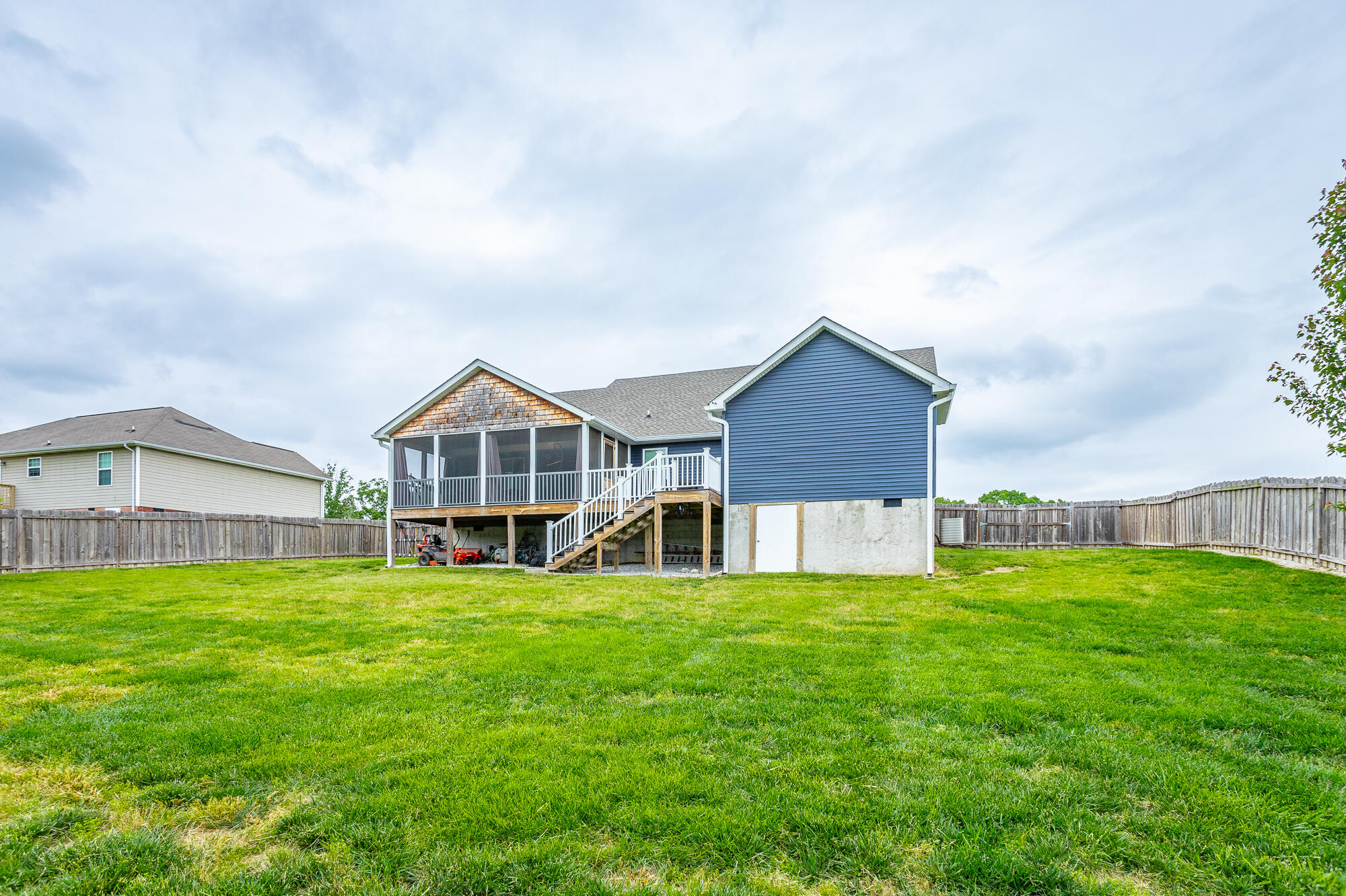 9767 Falcon Crest Drive