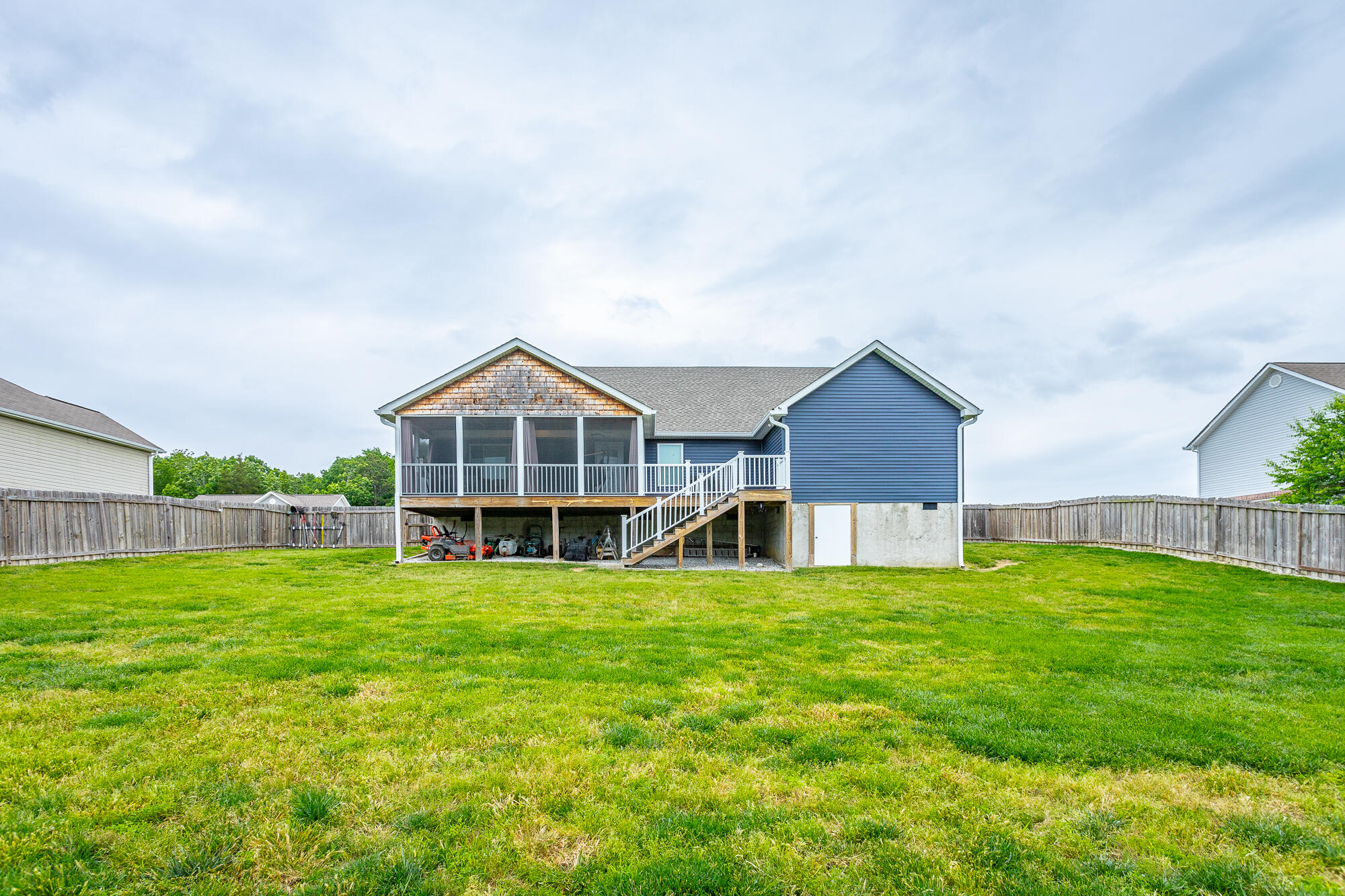9767 Falcon Crest Drive