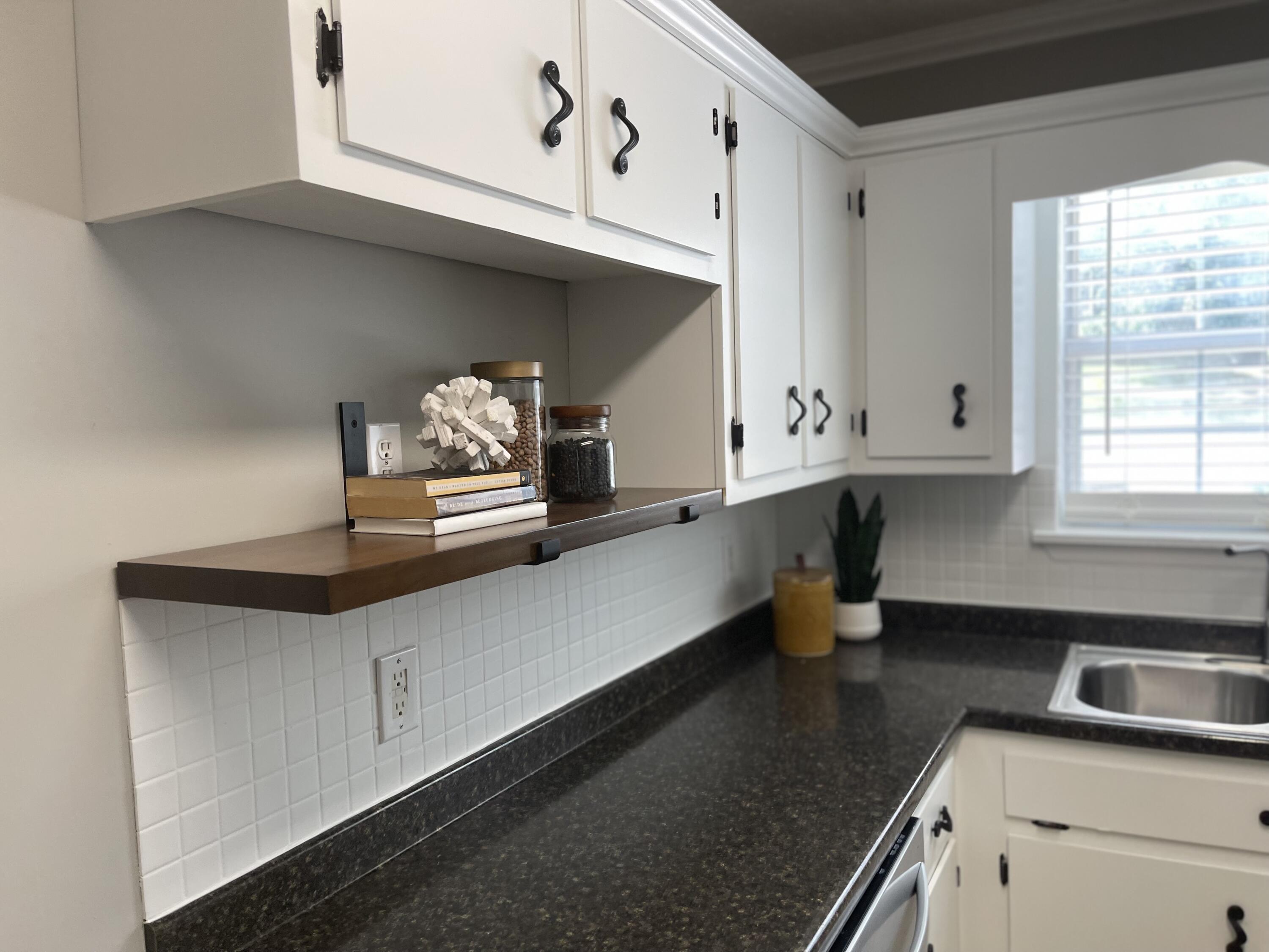 513 Hobart Lane, LaFayette