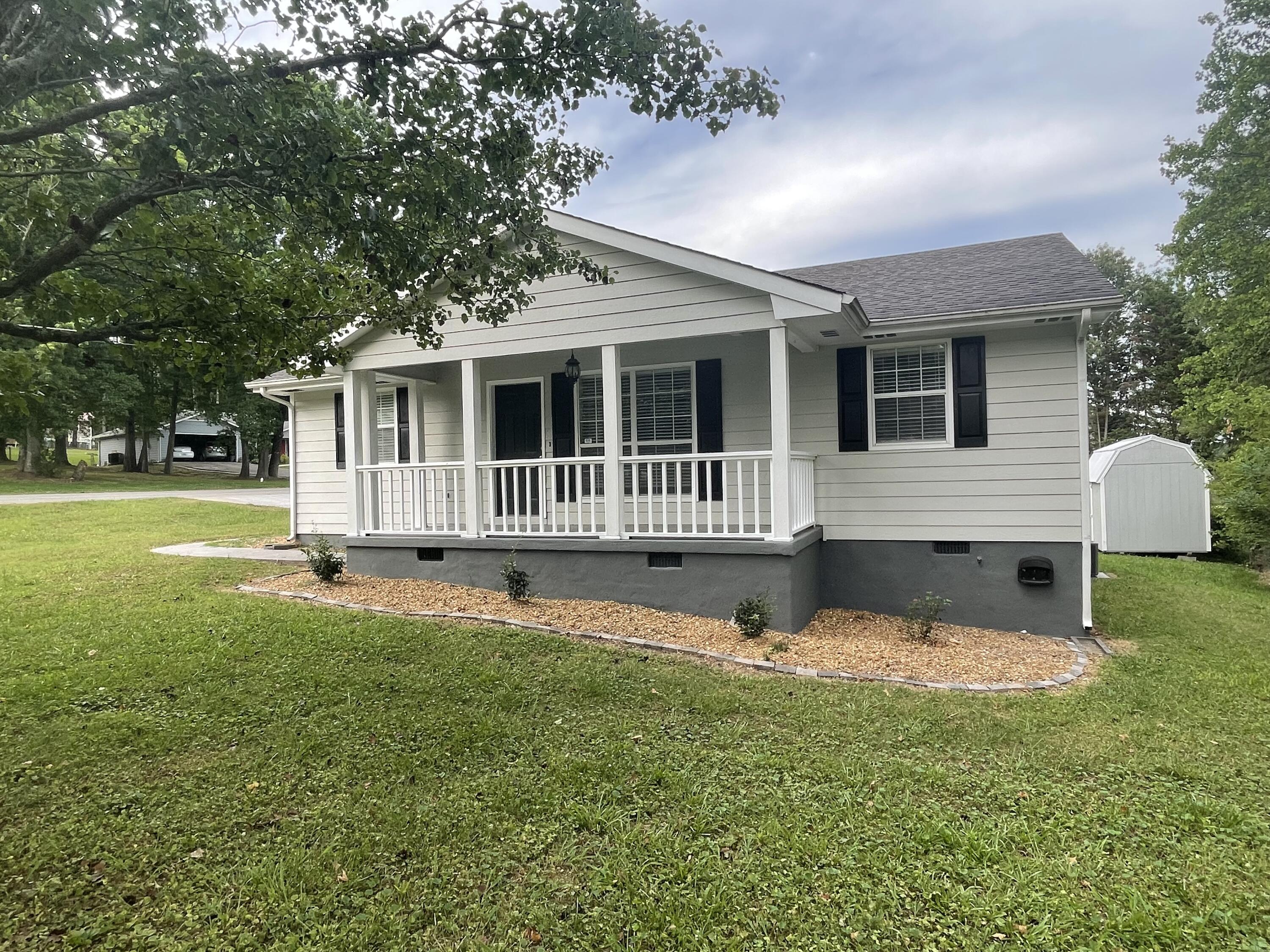 513 Hobart Lane, LaFayette