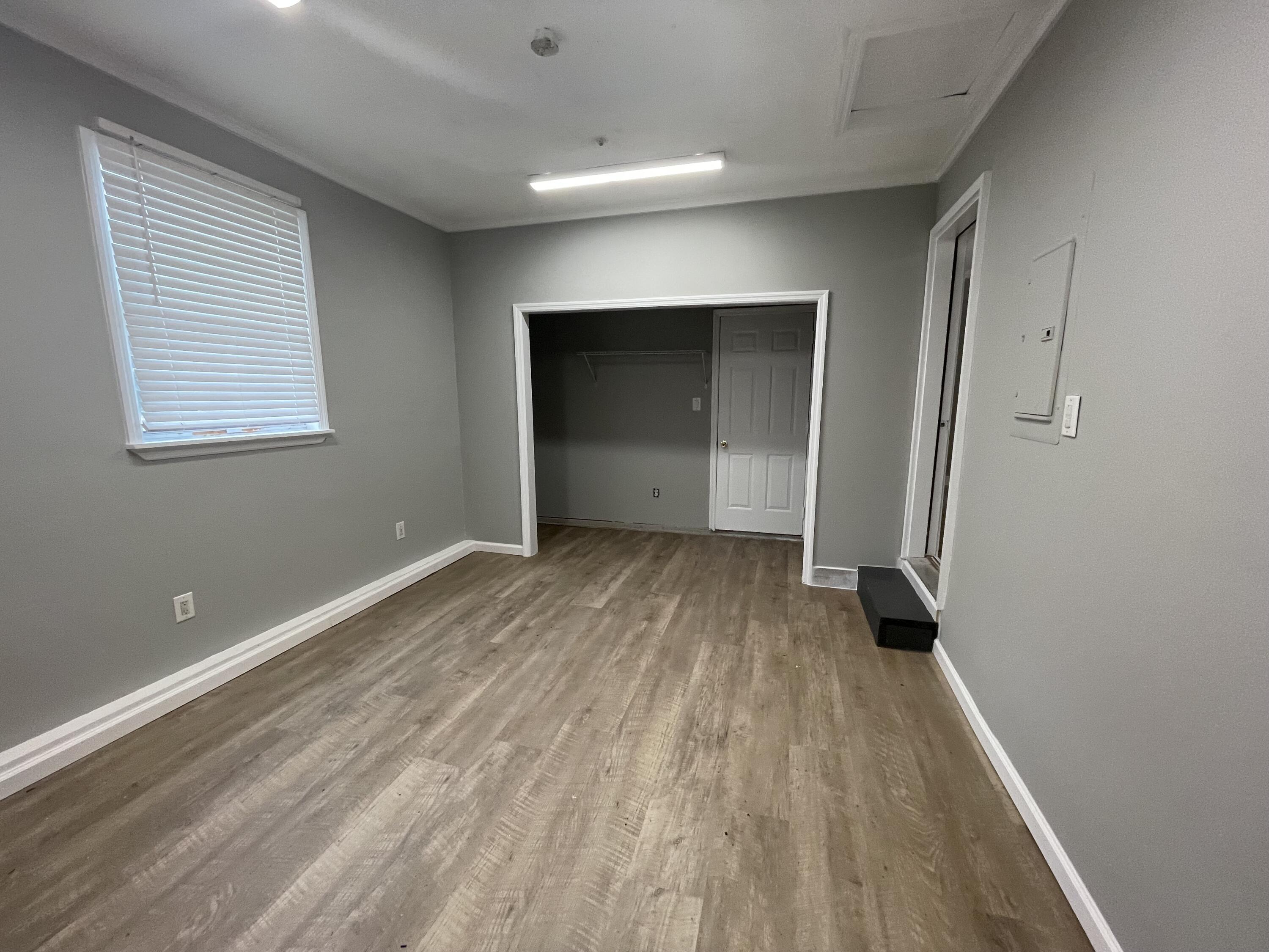 513 Hobart Lane, LaFayette