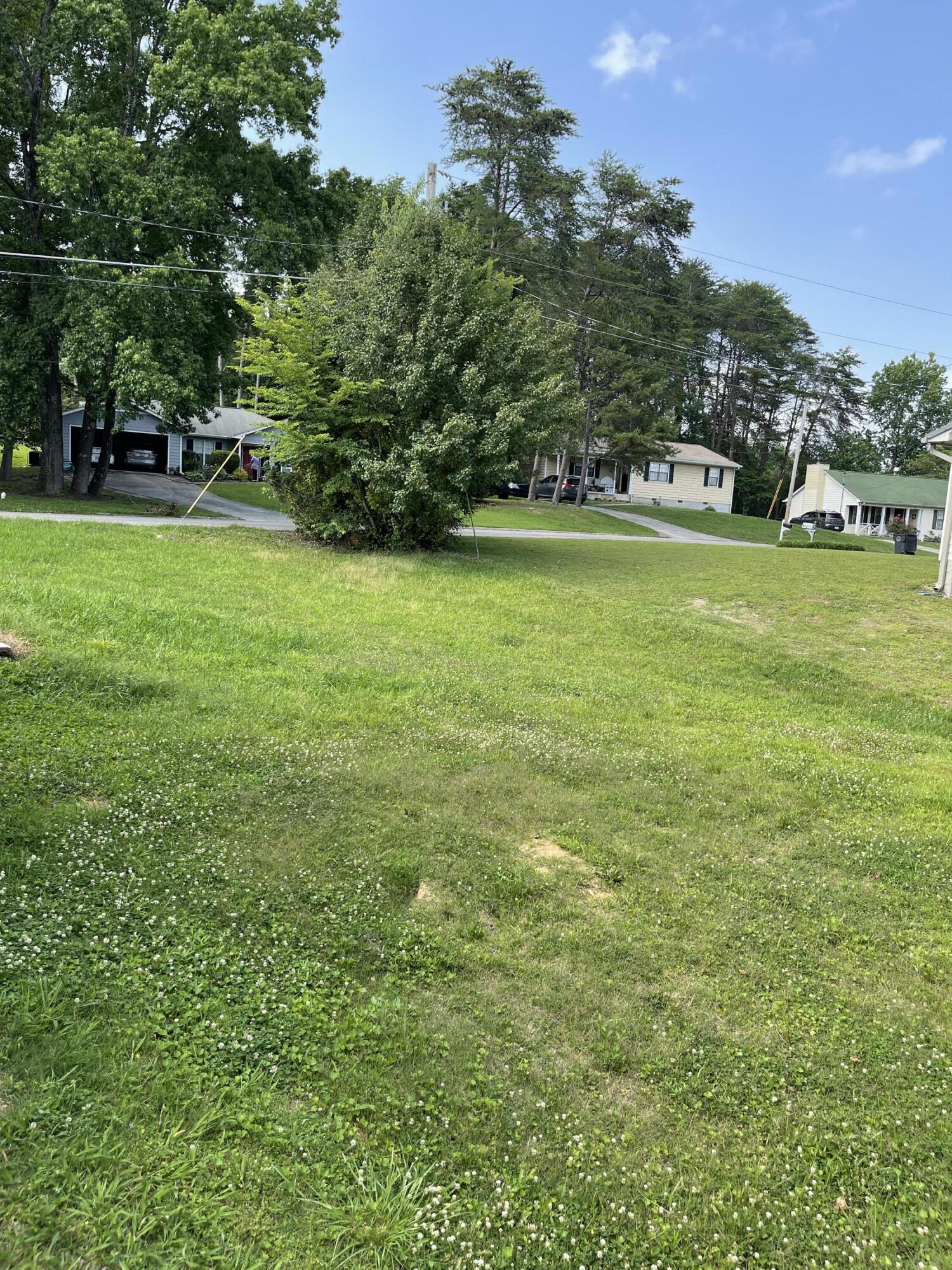 513 Hobart Lane, LaFayette