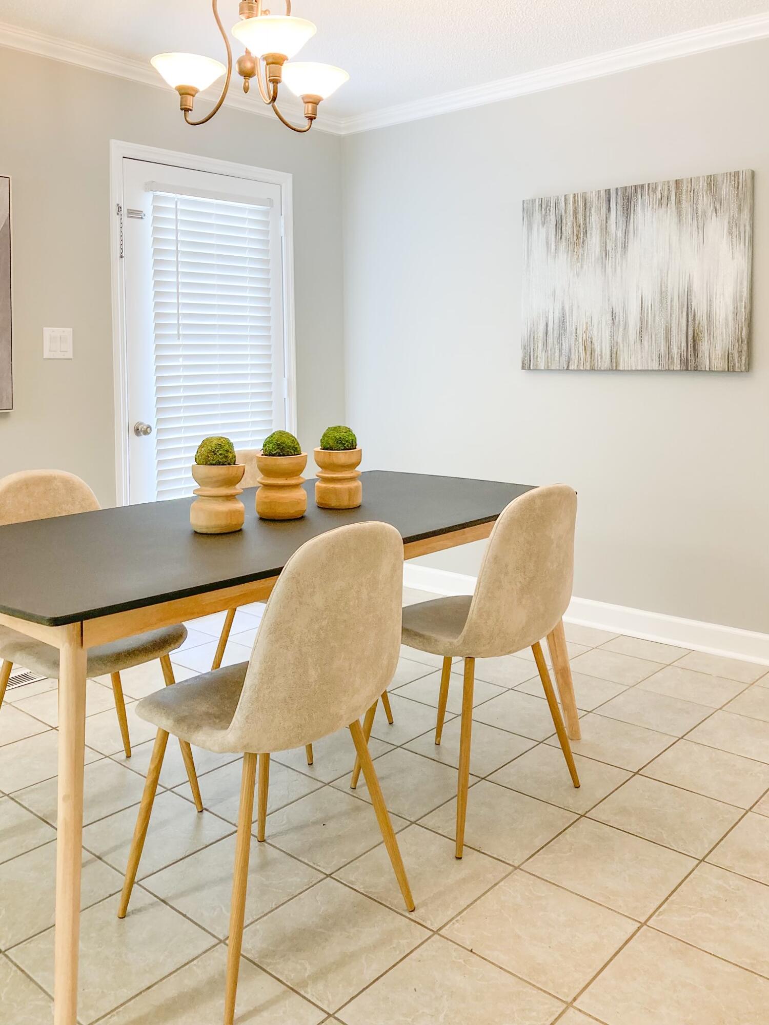 513 Hobart Lane, LaFayette
