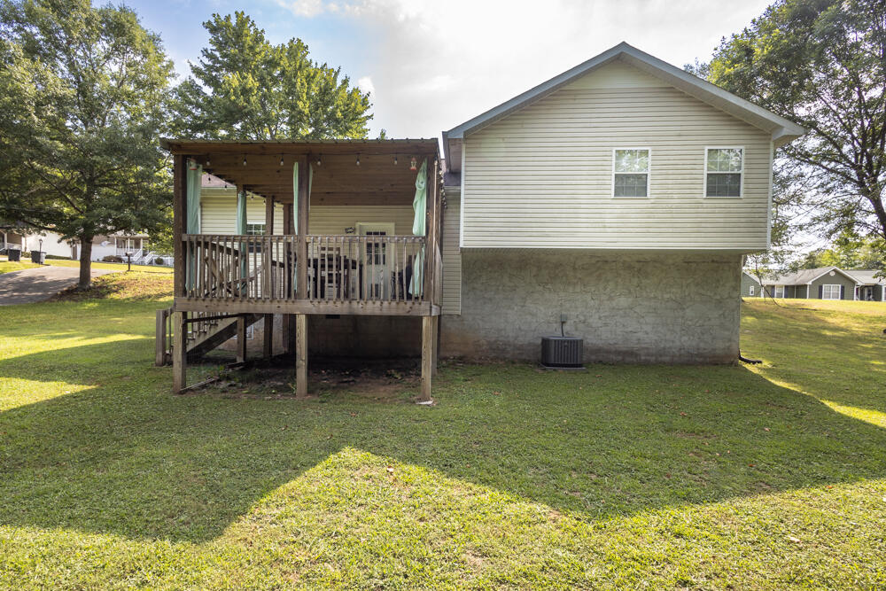 303 Ridgecrest Drive, LaFayette