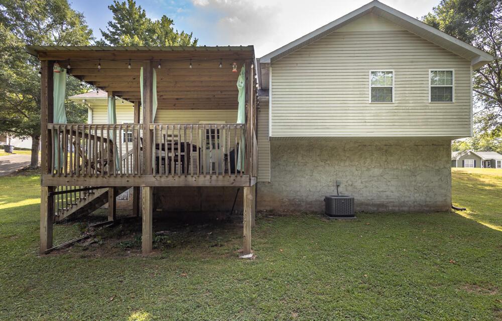 303 Ridgecrest Drive, LaFayette