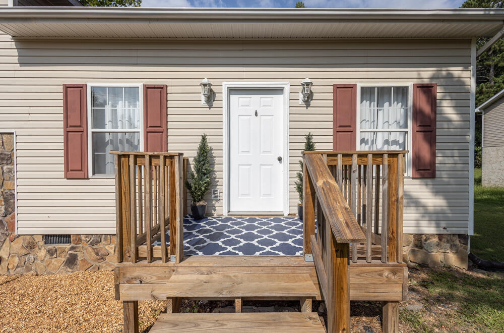 303 Ridgecrest Drive, LaFayette