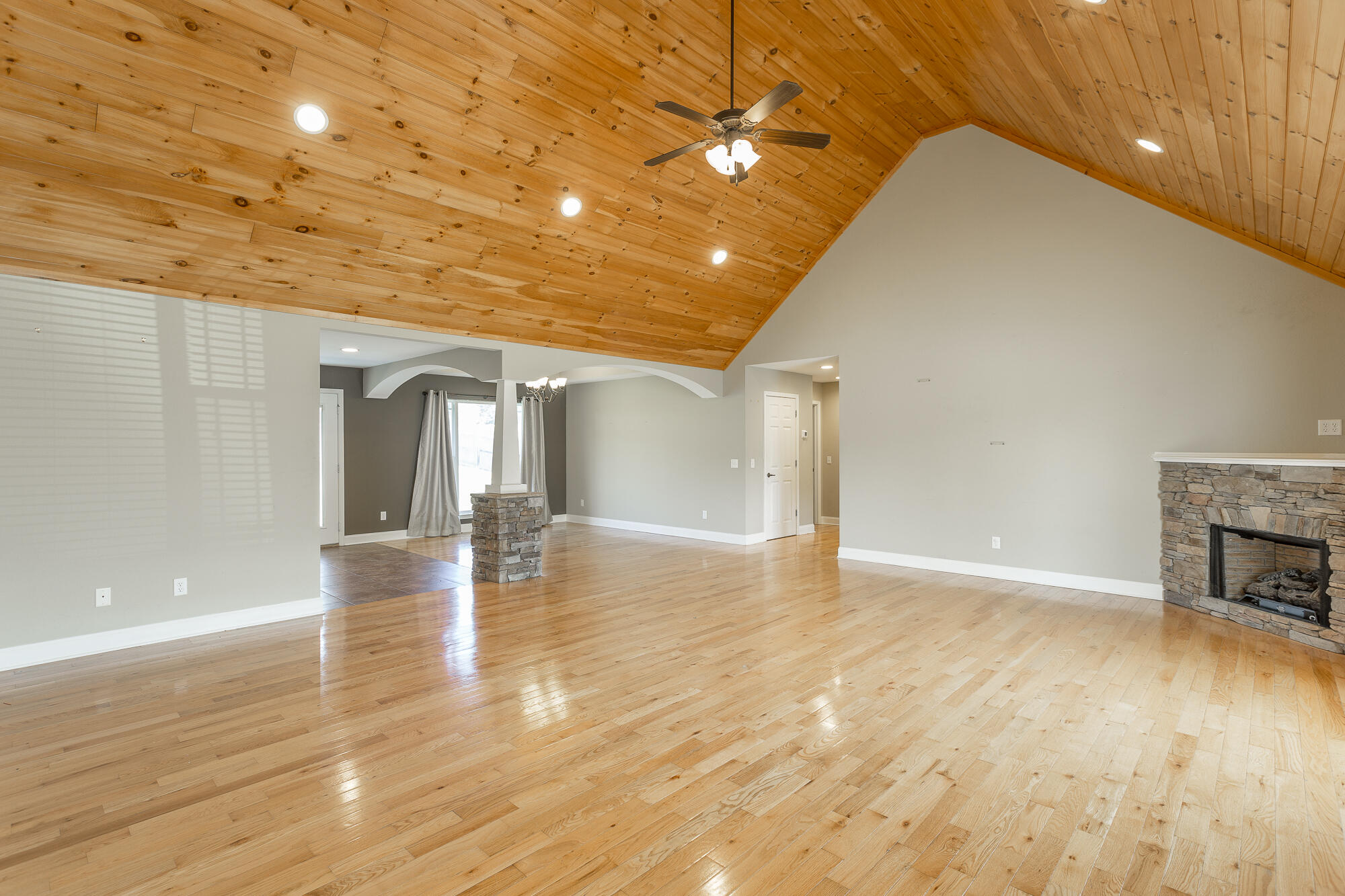 12209 Macon Way