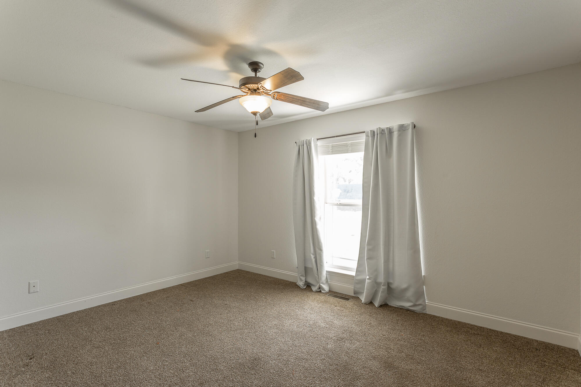 12209 Macon Way