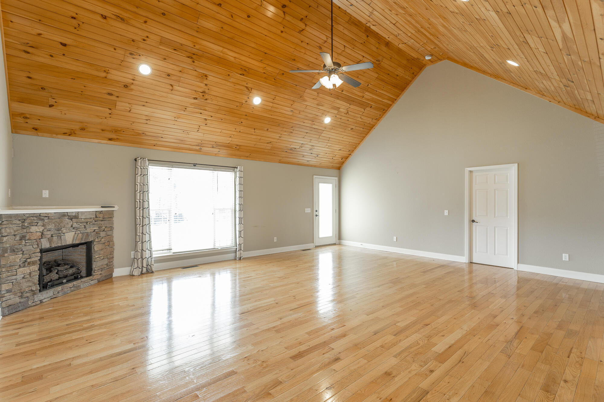 12209 Macon Way