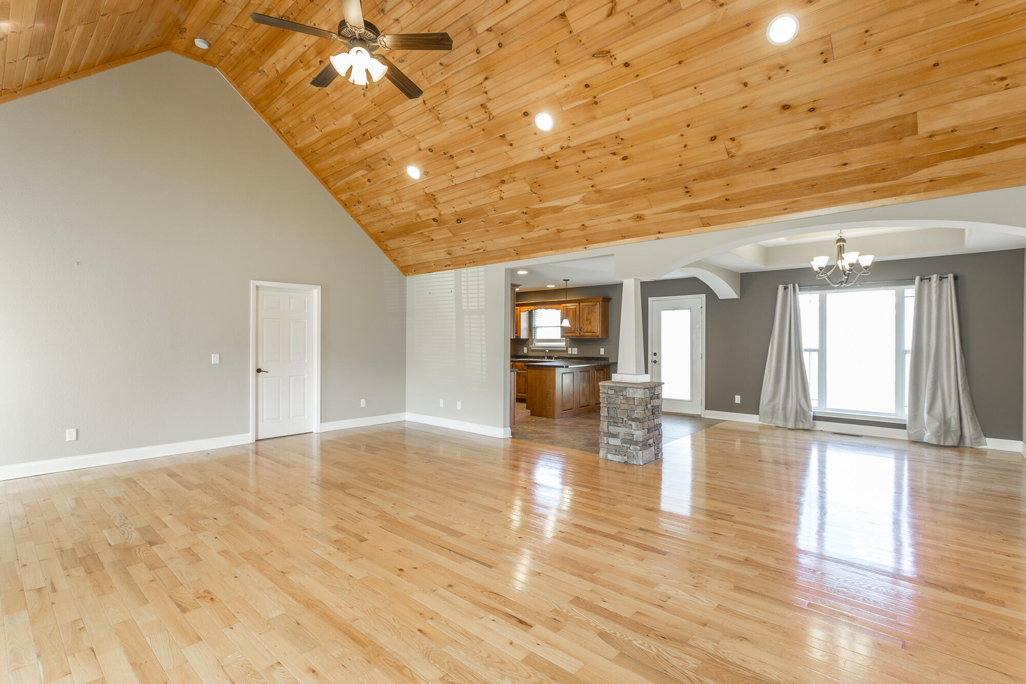 12209 Macon Way