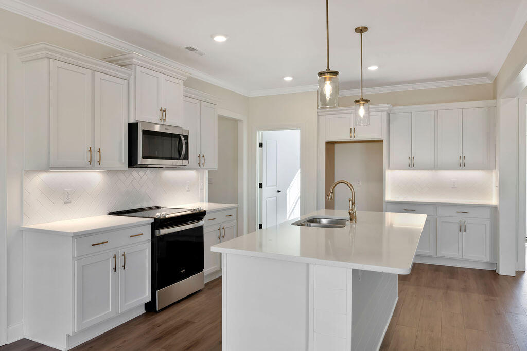 332 Winchester Drive, 67