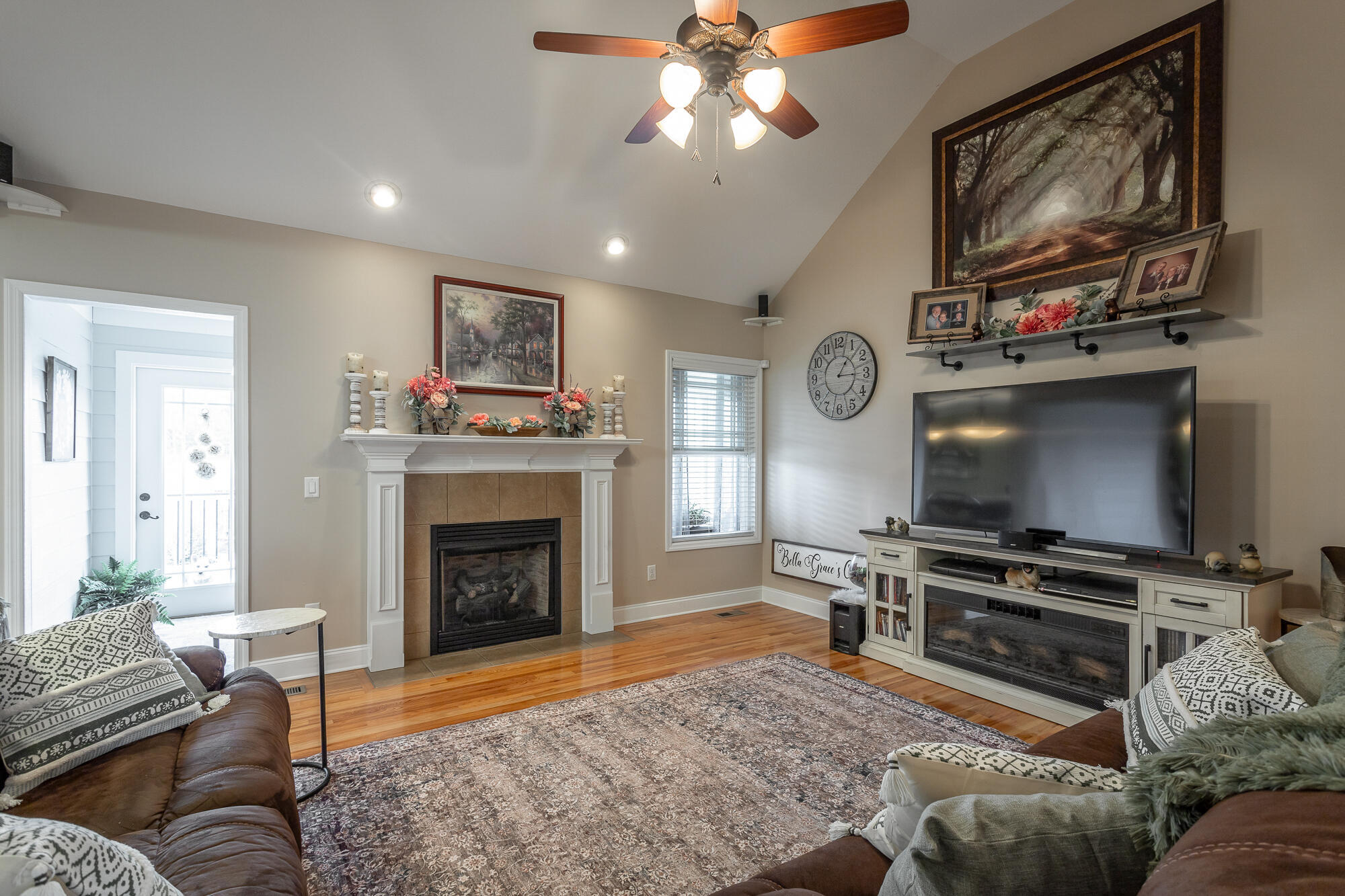 51 Bur Oak Drive