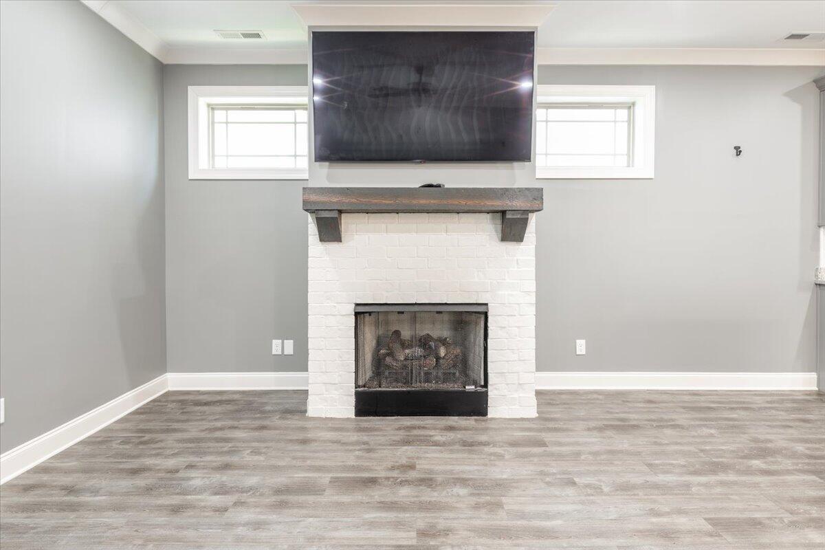 4046 Barnsley Loop
