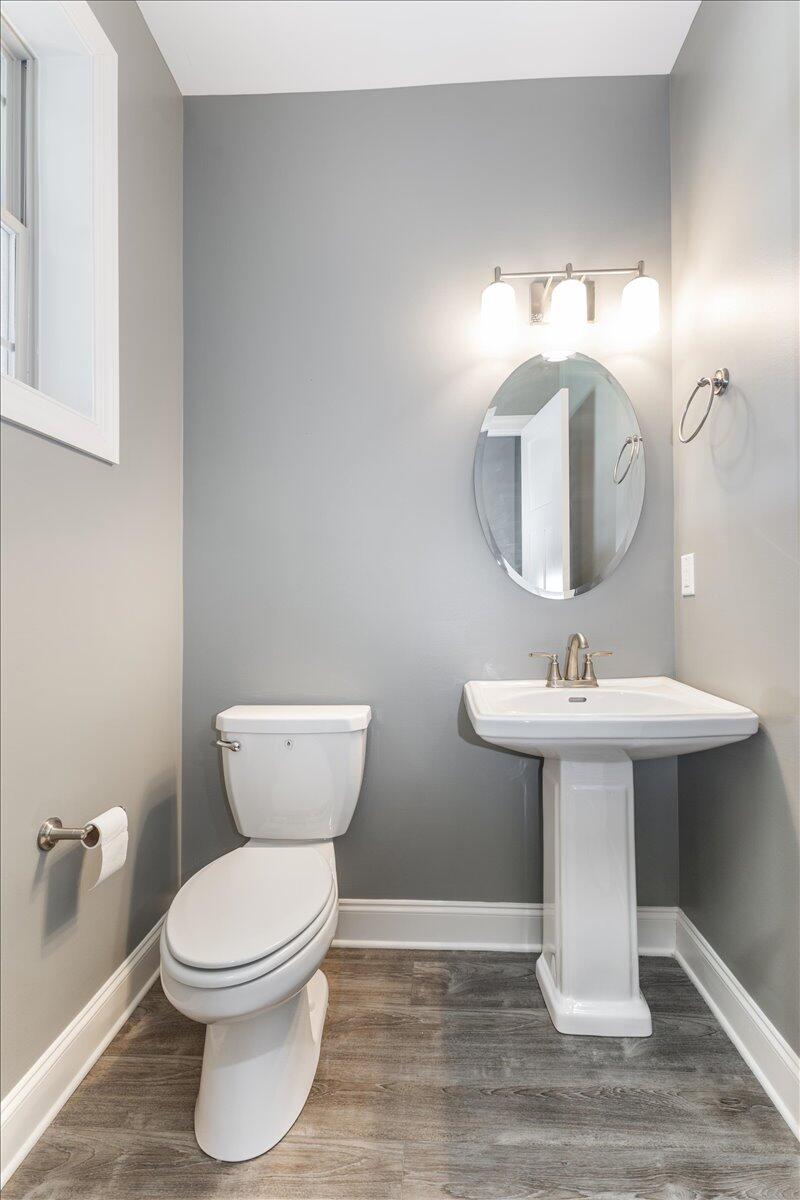 4046 Barnsley Loop