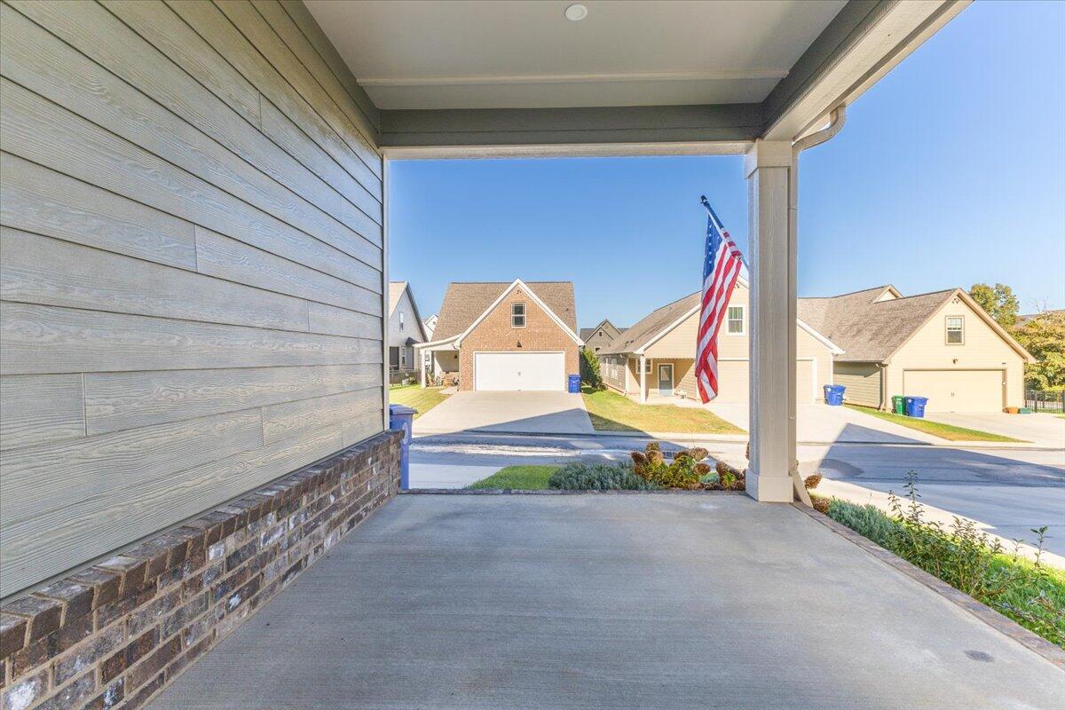4046 Barnsley Loop
