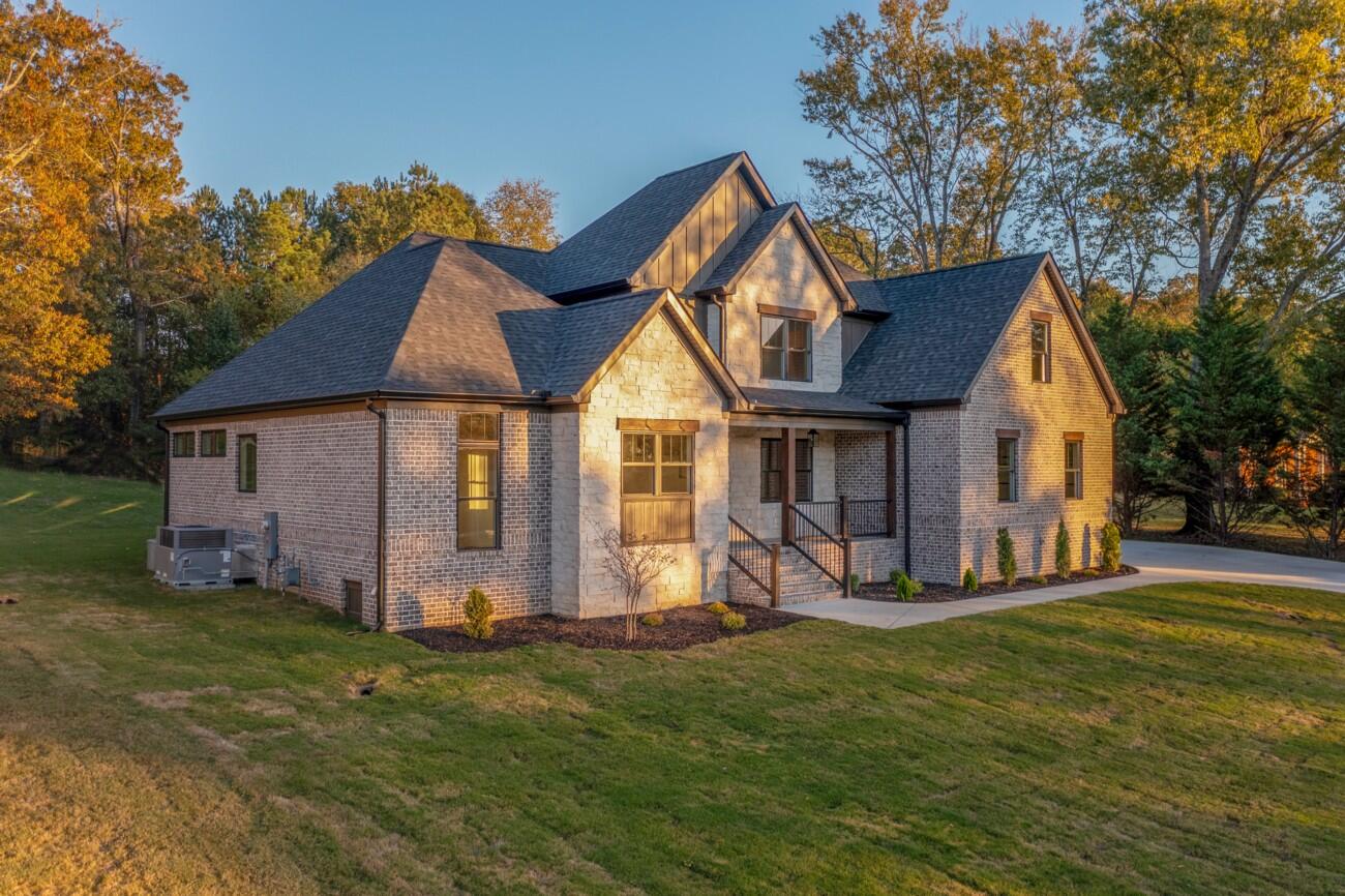 1697 Long Hollow Road