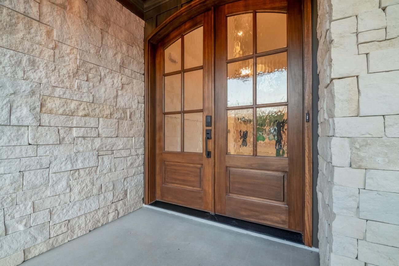 1697 Long Hollow Road