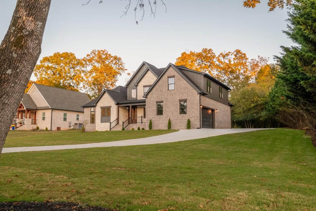 1697 Long Hollow Road