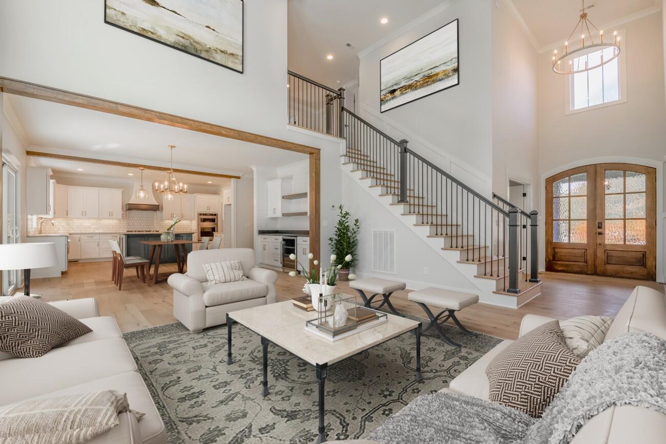 1697 Long Hollow Road