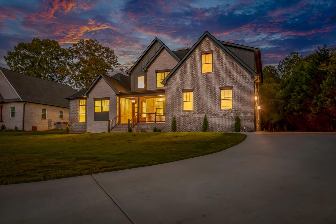 1697 Long Hollow Road