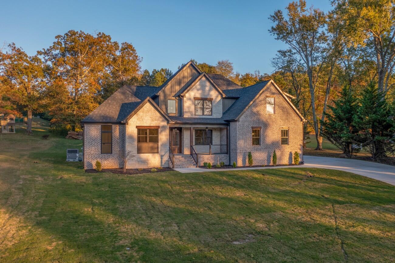 1697 Long Hollow Road