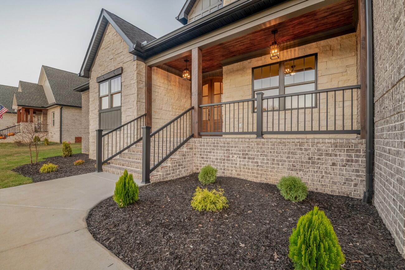 1697 Long Hollow Road