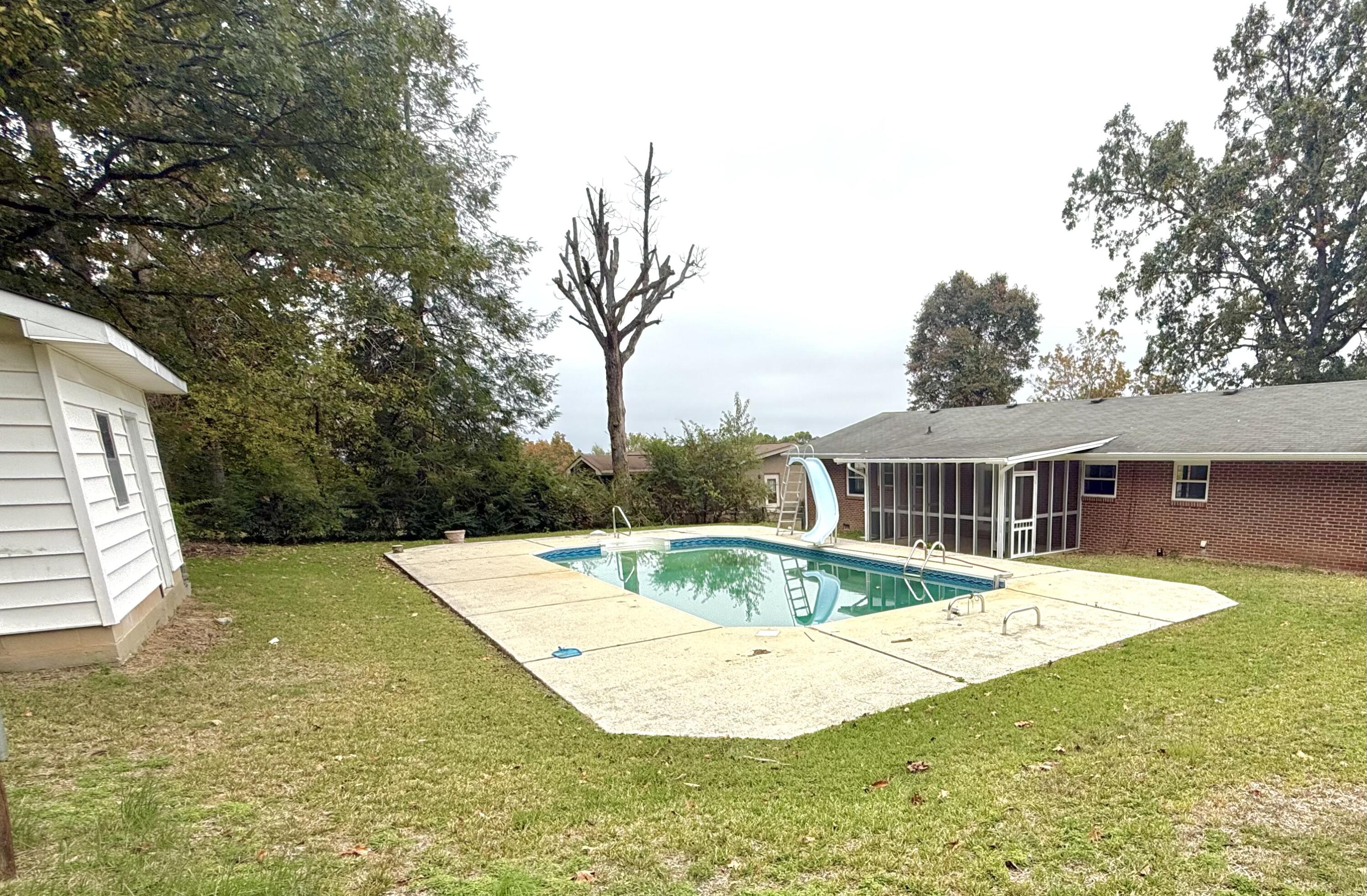 934 Greenhill Drive