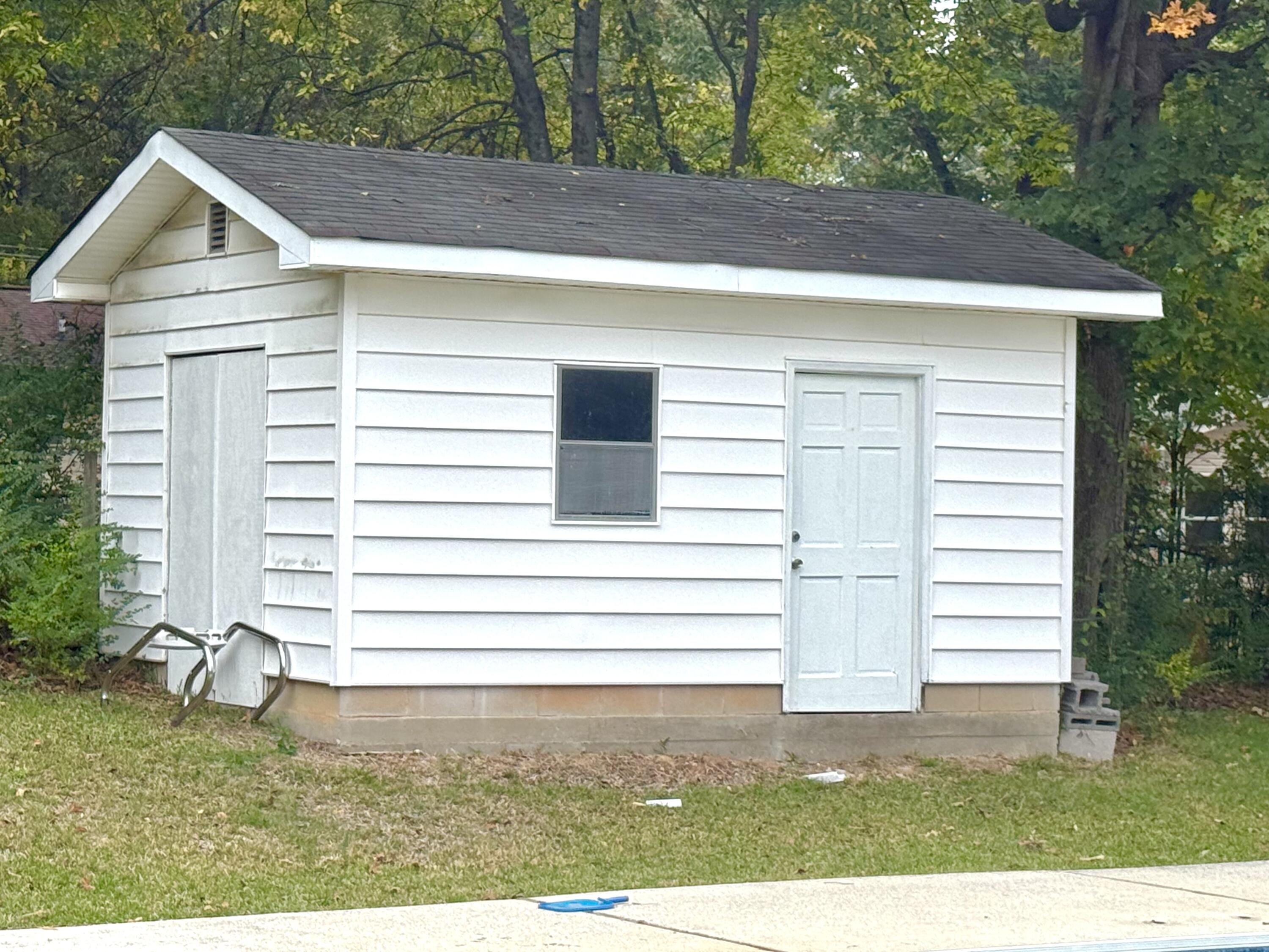 934 Greenhill Drive