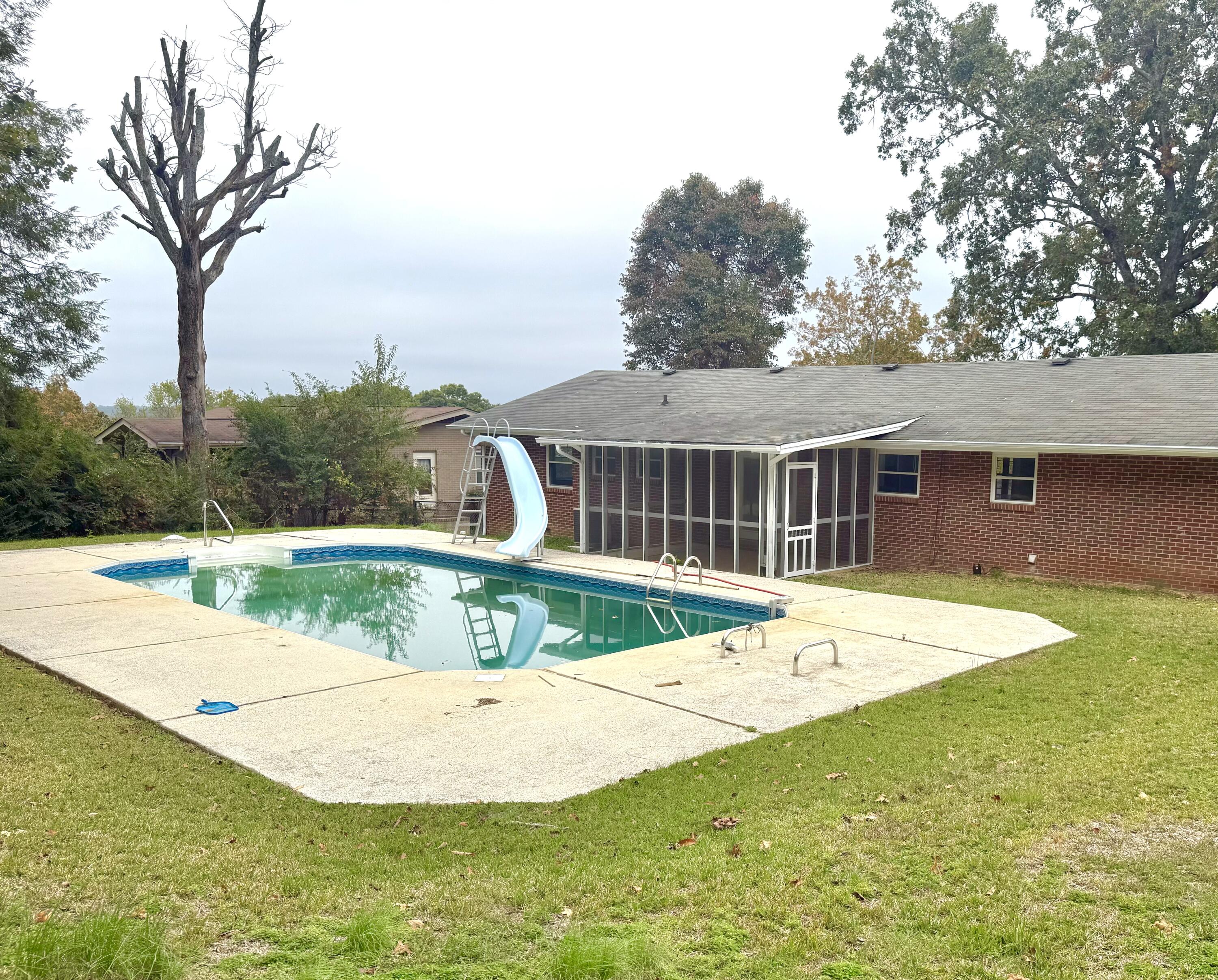 934 Greenhill Drive
