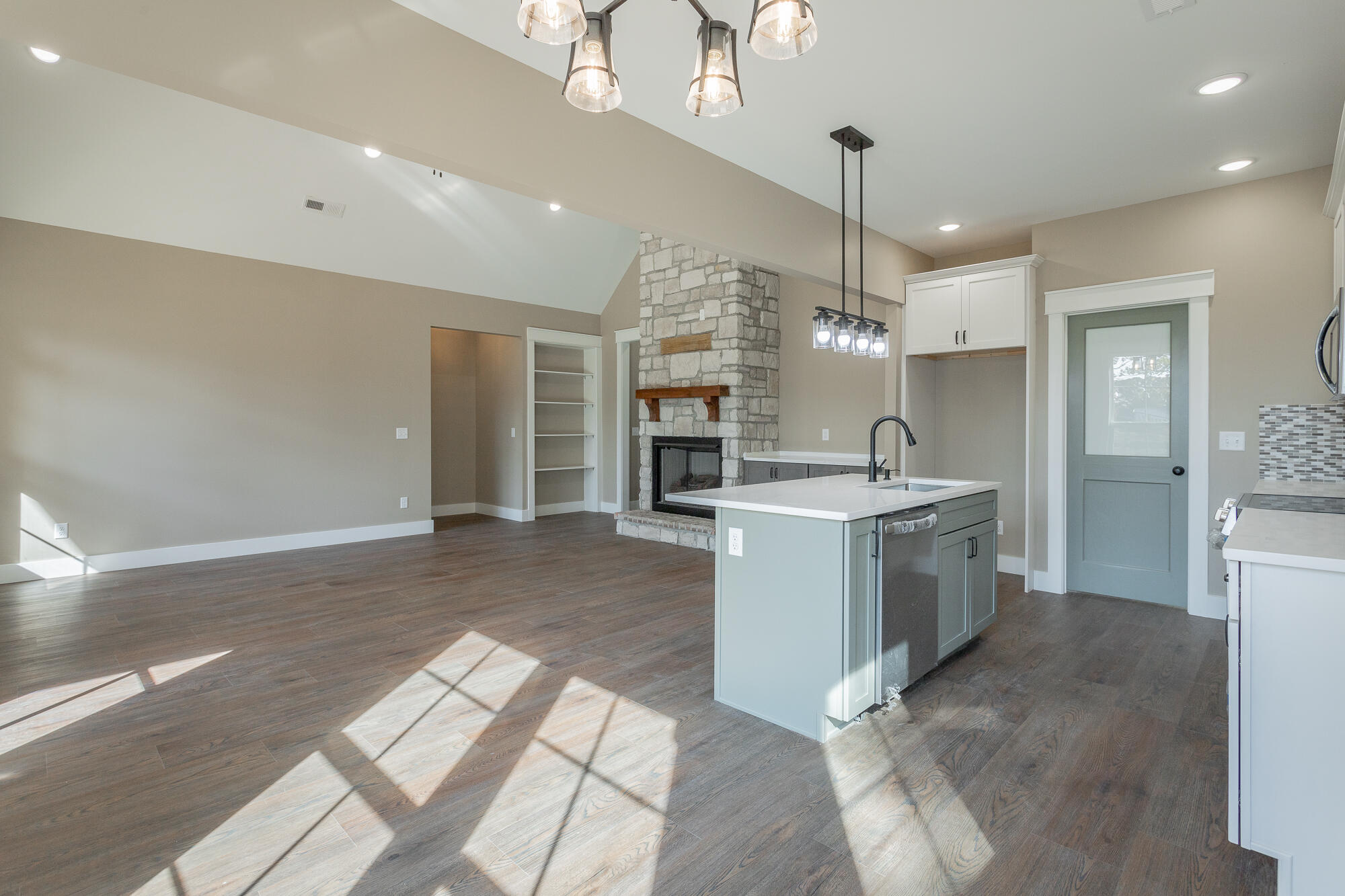 254 Auburn Drive, LaFayette