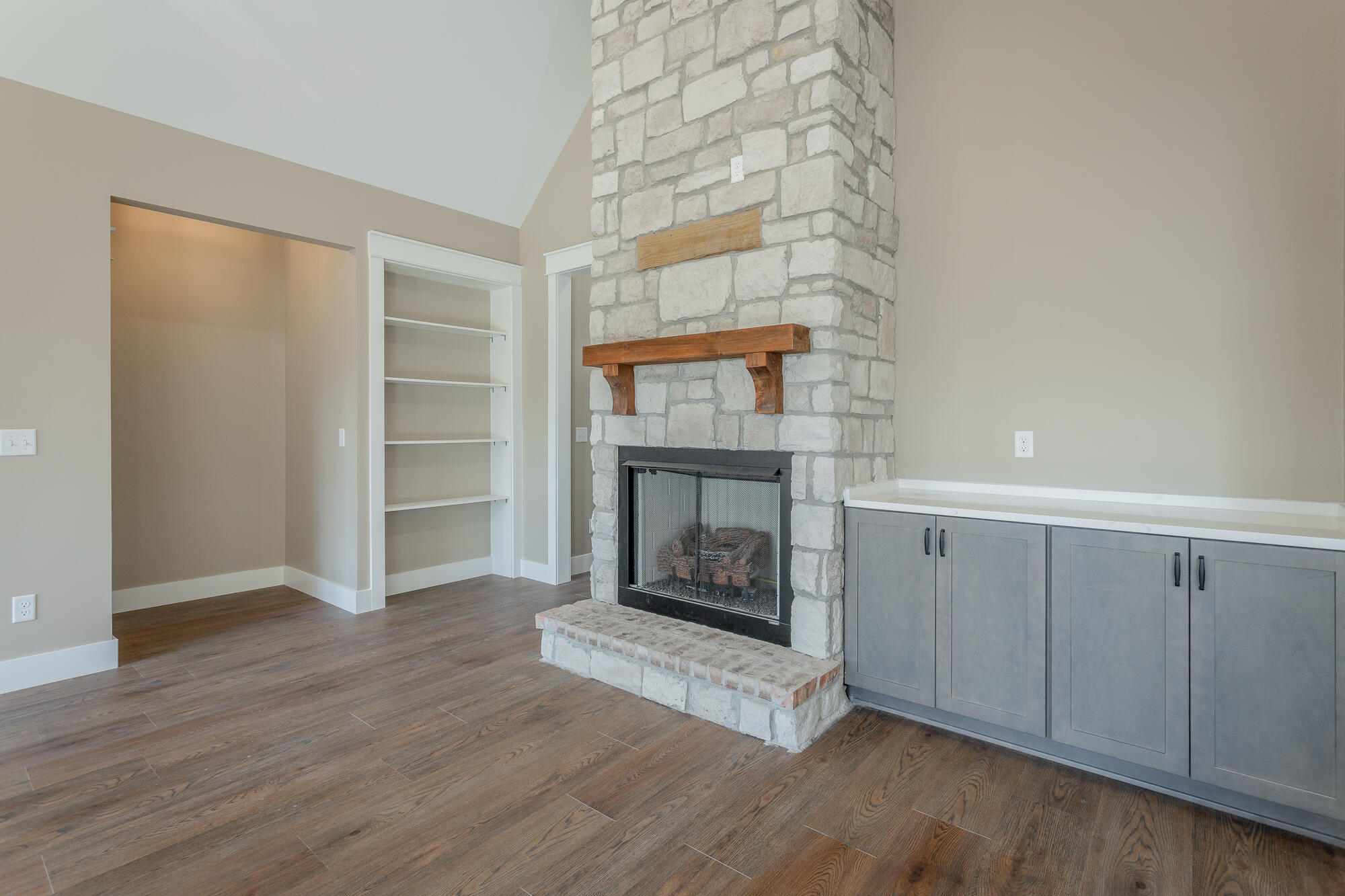 254 Auburn Drive, LaFayette