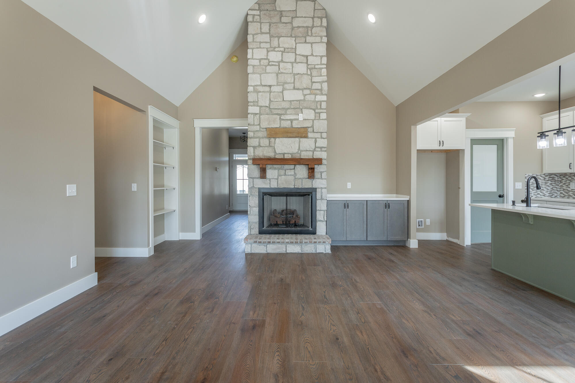 254 Auburn Drive, LaFayette