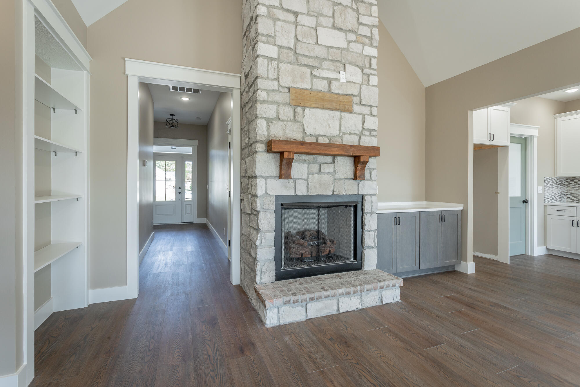 254 Auburn Drive, LaFayette