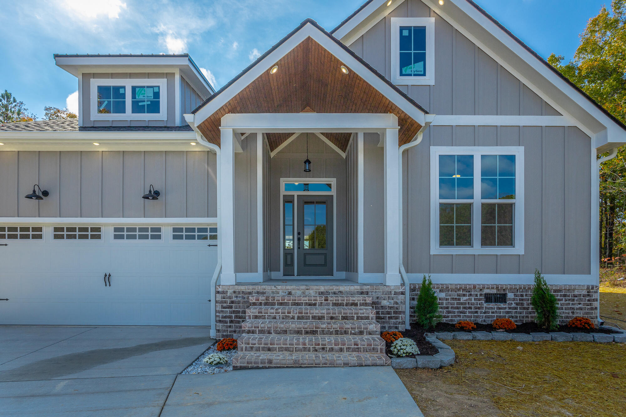 254 Auburn Drive, LaFayette