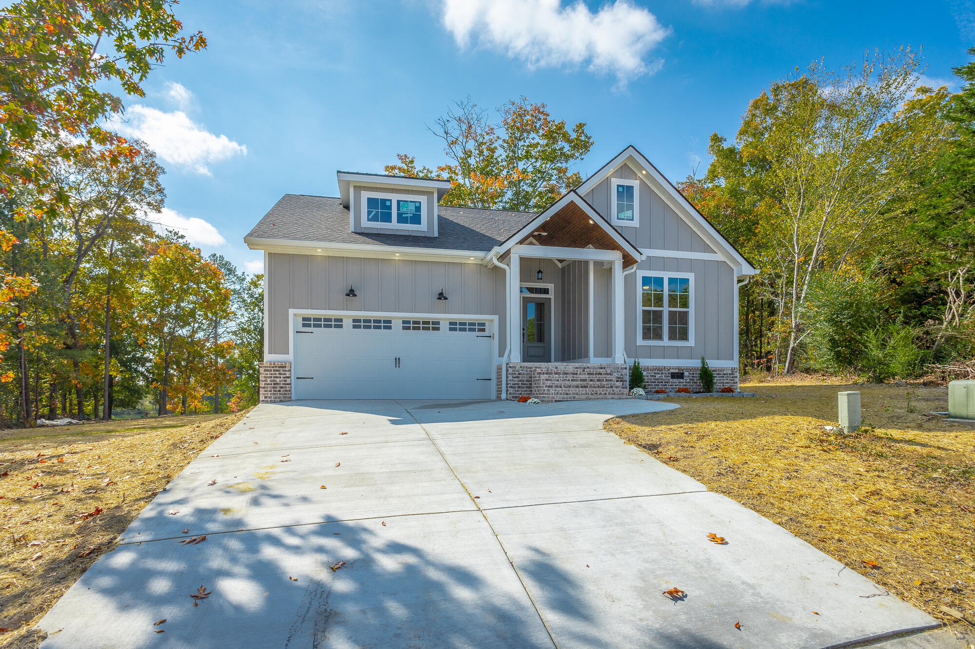 254 Auburn Drive, LaFayette
