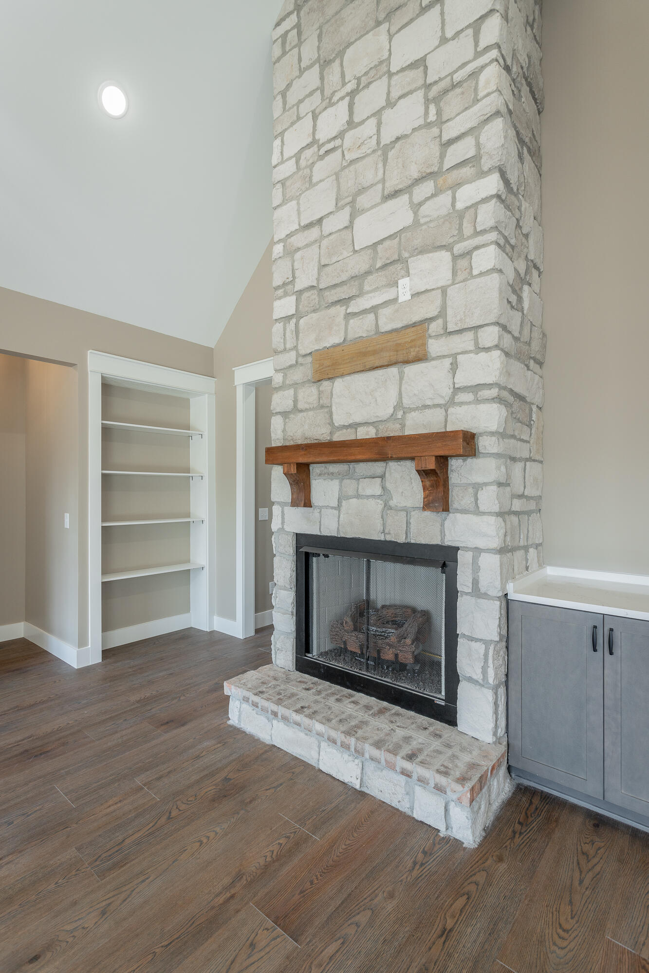 254 Auburn Drive, LaFayette