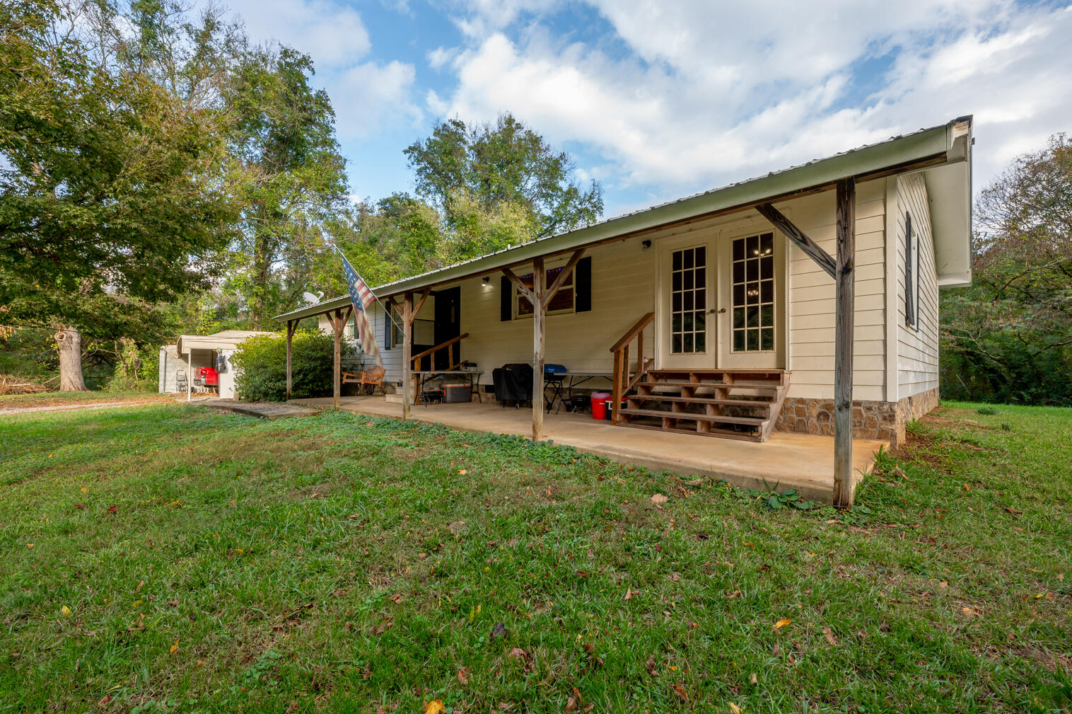 4070 Bronco Road, LaFayette