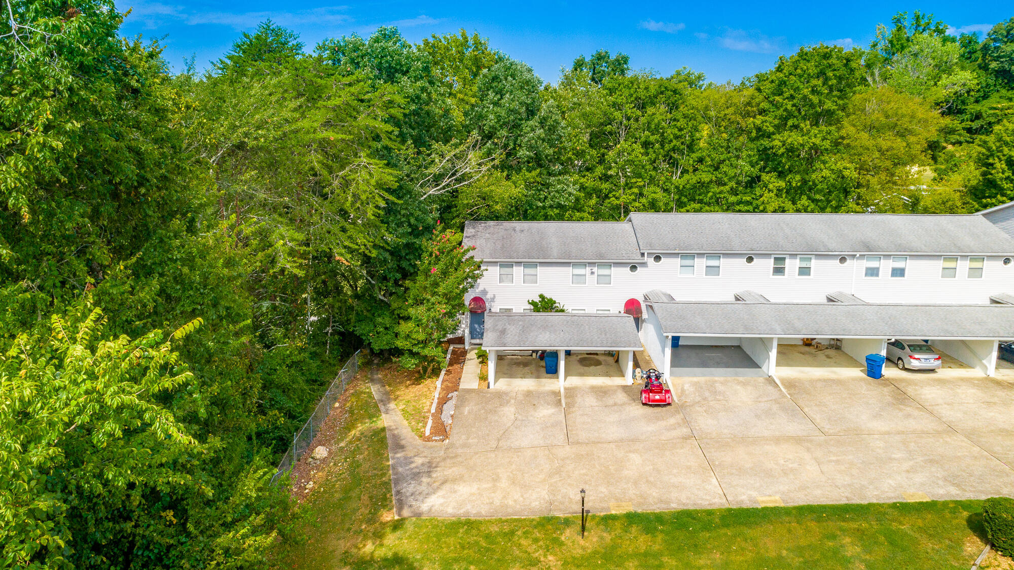 326 W Midvale Avenue, 18