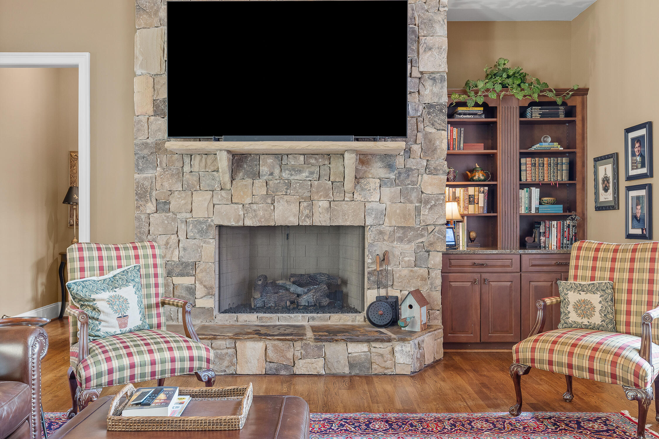 190 Canyon Ridge Road