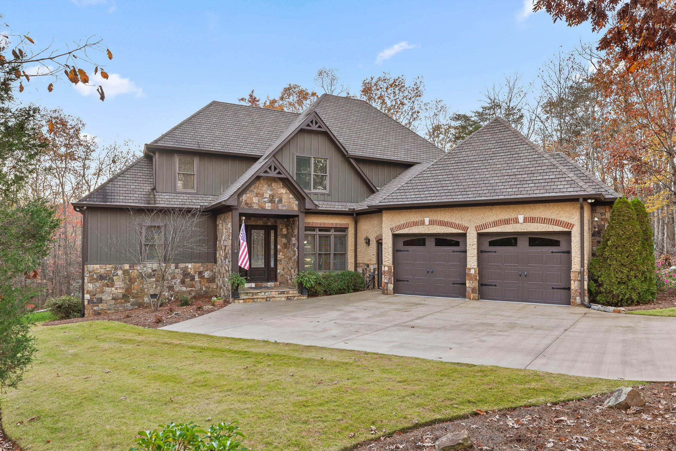 190 Canyon Ridge Road