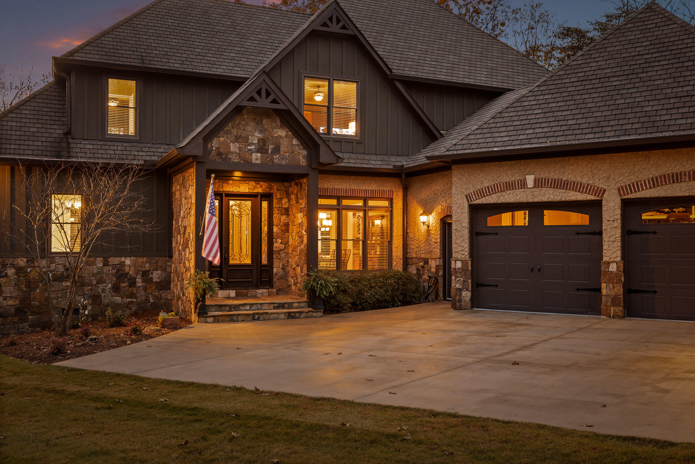 190 Canyon Ridge Road
