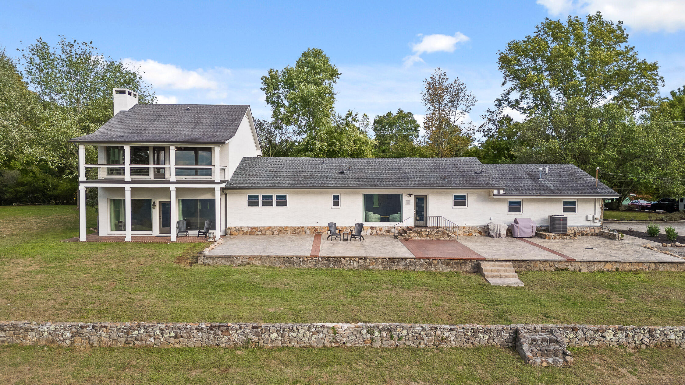 12025 Scenic Highway
