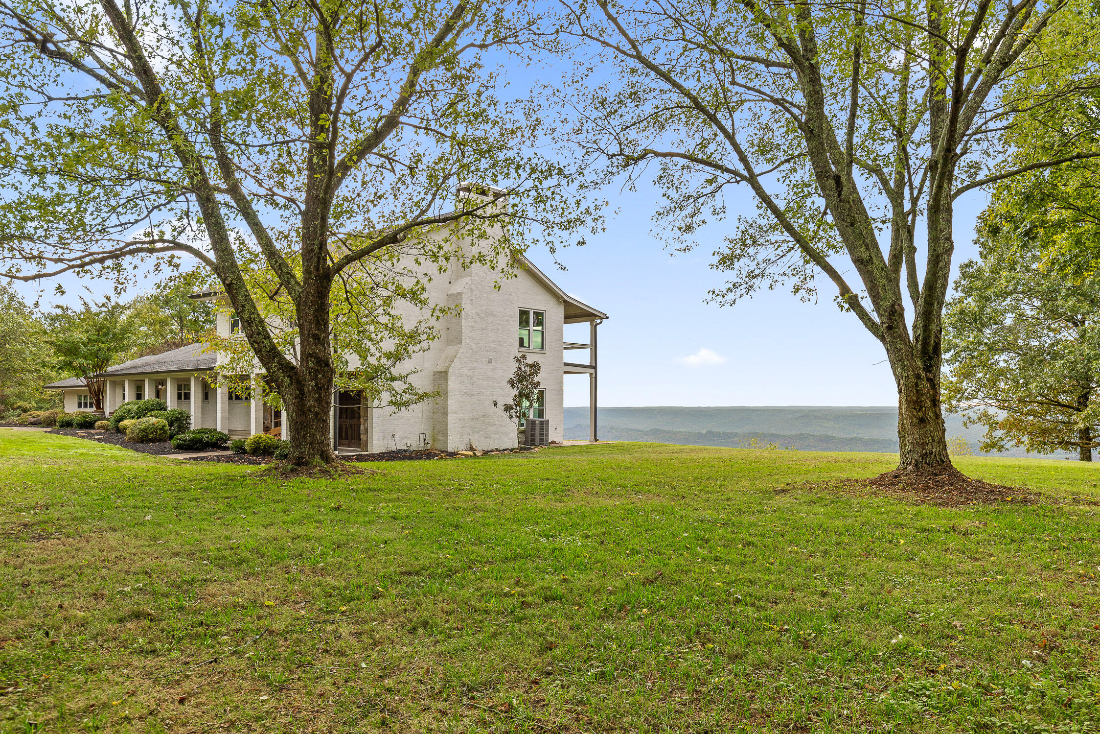 12025 Scenic Highway